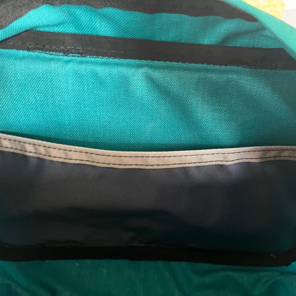 LE GRAND DERRIERE Tom Bihn retired design - Picture 9 of 12